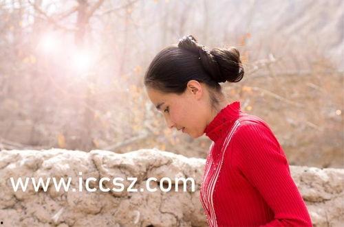 国产女同精品9,细腻情感与独特视角的青春共鸣  第2张